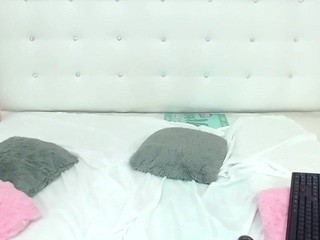 miacutte naked in her Live Sex Chat
