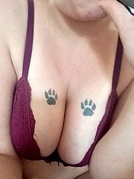 minilas55 naked stripping on cam for live sex video chat