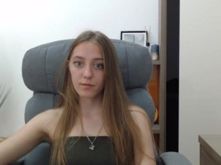Ririva naked in her Live Sex Chat