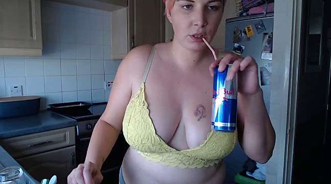 River_uk naked stripping on cam for live sex video chat