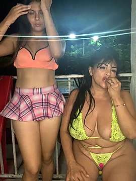 samanta_rose23 naked stripping on cam for live sex video chat