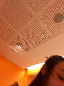 Sophiamiller_21 naked stripping on cam for live sex video chat