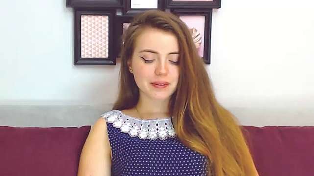 TaminaRey naked stripping on cam for live sex video chat