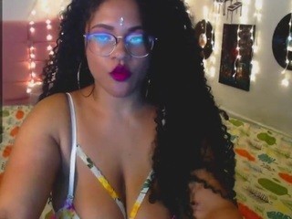 ALEIA-SCOTT naked in her Live Sex Chat
