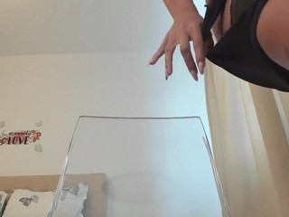 AlissChocolate naked in her Live Sex Chat