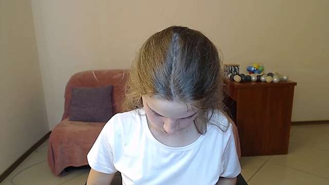 Ameliabond2 naked stripping on cam for live sex video chat