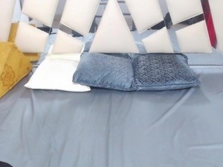 augustt-ames naked in her Live Sex Chat
