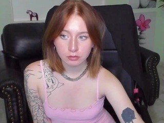 CarlaLux naked in her Live Sex Chat