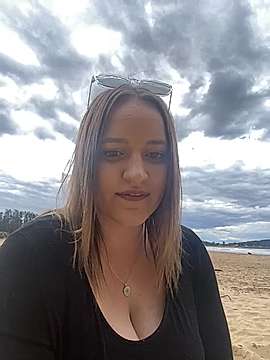 curvydrip naked stripping on cam for live sex video chat
