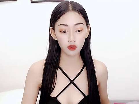 Cute_rosee naked stripping on cam for live sex video chat