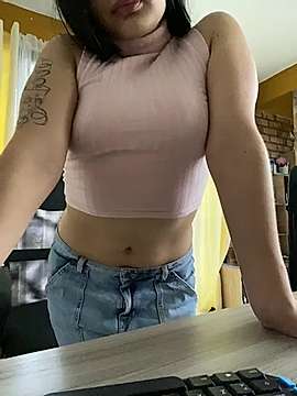 eva_alene naked stripping on cam for live sex video chat