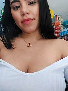 kendall_sweettx naked stripping on cam for live sex video chat