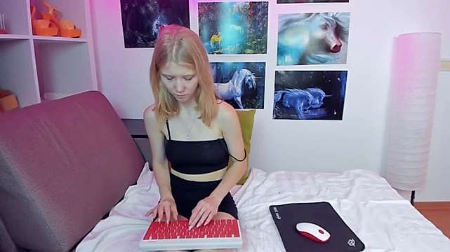 Kimino_Sakura naked stripping on cam for live sex video chat