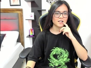 linda-martin naked in her Live Sex Chat