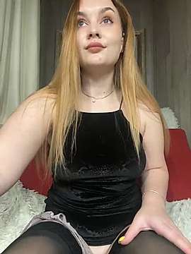 Margarita1919 naked stripping on cam for live sex video chat