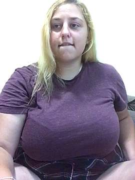 millaa_ naked stripping on cam for live sex video chat