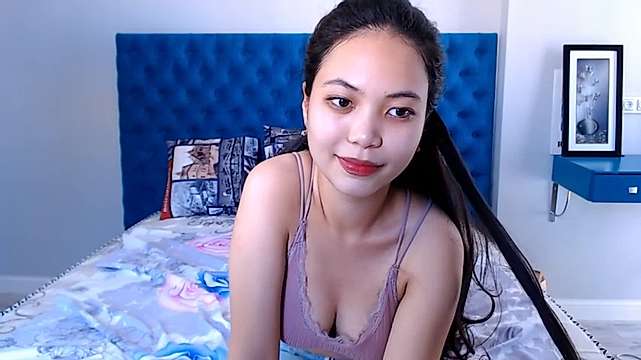 Molly_shy02 naked stripping on cam for live sex video chat