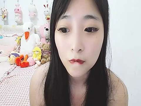 NiNi520 naked stripping on cam for live sex video chat