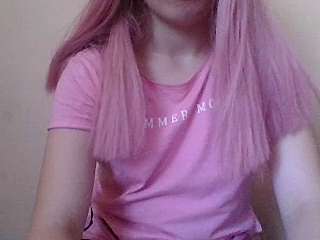 Queen_pink naked stripping on cam for live sex video chat