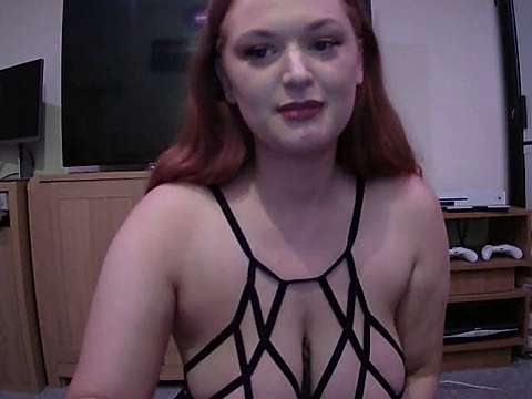 redheadroxyx naked stripping on cam for live sex video chat