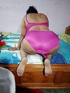Soniya_123 naked stripping on cam for live sex video chat
