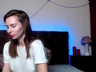 SophieSenn naked in her Live Sex Chat