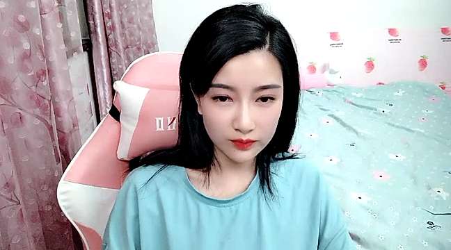 Special-care naked stripping on cam for live sex video chat