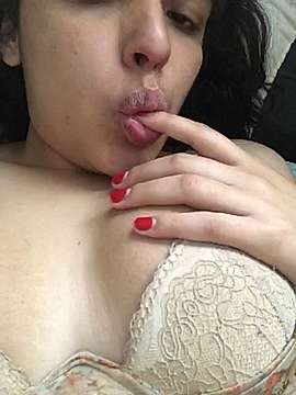 sweetshygirl naked stripping on cam for live sex video chat
