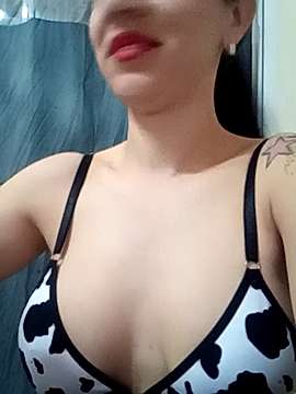 tamlukk29 naked stripping on cam for live sex video chat