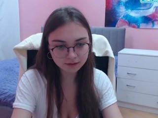 ZaraWood naked in her Live Sex Chat