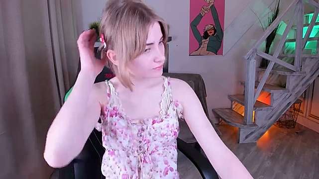 AlexisMaysX naked stripping on cam for live sex video chat