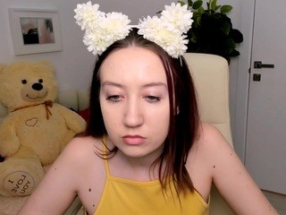 AliceCruze naked in her Live Sex Chat