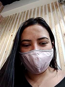 ALY17 naked stripping on cam for live sex video chat