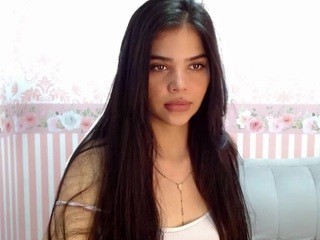 Antonella-cute naked in her Live Sex Chat