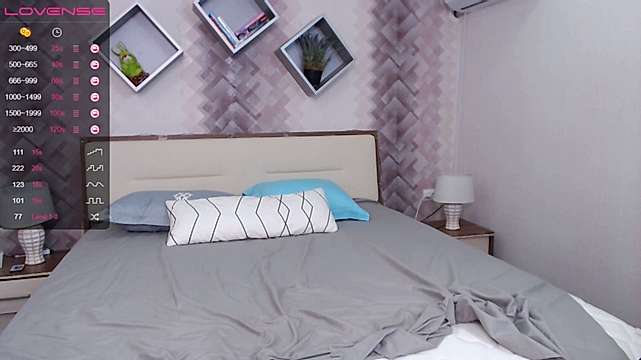 AshiLou naked stripping on cam for live sex video chat