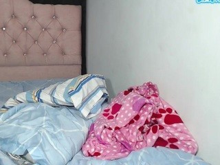 Danii-Duque naked in her Live Sex Chat