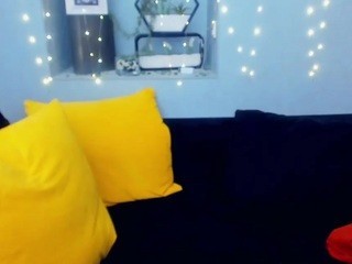 EllaMillerr naked in her Live Sex Chat