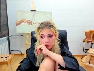 Jennifer-Roses naked in her Live Sex Chat
