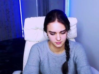 Mari-Bell naked in her Live Sex Chat