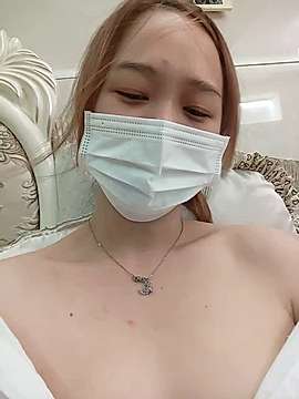 QiuPeiPeis naked stripping on cam for live sex video chat