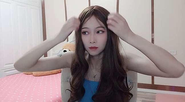 Rihannayaii naked stripping on cam for live sex video chat