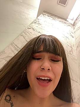 sammbunny naked stripping on cam for live sex video chat