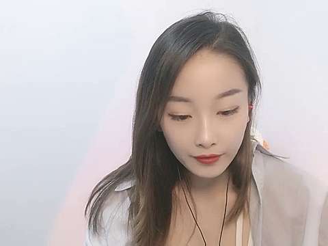 SisterHuang naked stripping on cam for live sex video chat