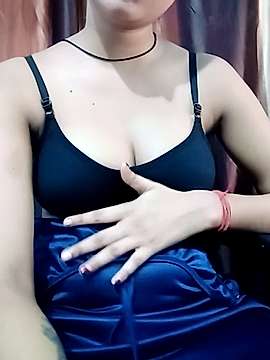 Sotanbhabhi naked stripping on cam for live sex video chat