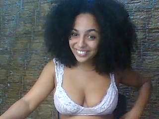 SrtaBlack naked stripping on cam for live sex video chat