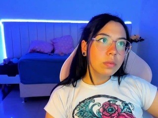 Tokiio-18 naked in her Live Sex Chat