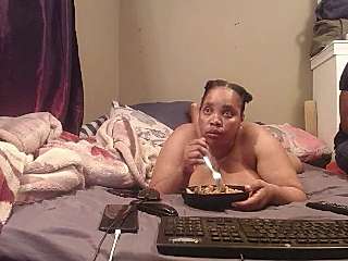 BigBoobxx22 naked stripping on cam for live sex video chat