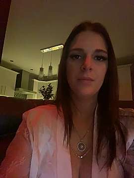 britannypeaks naked stripping on cam for live sex video chat