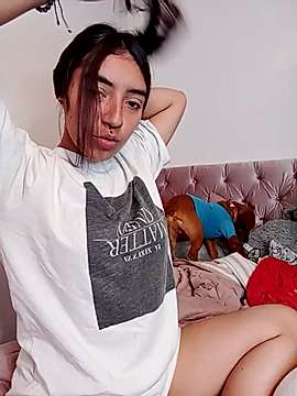 charlott_02 naked stripping on cam for live sex video chat