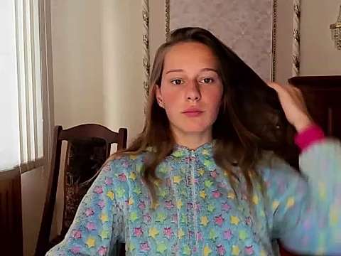 CuteFace_1 naked stripping on cam for live sex video chat